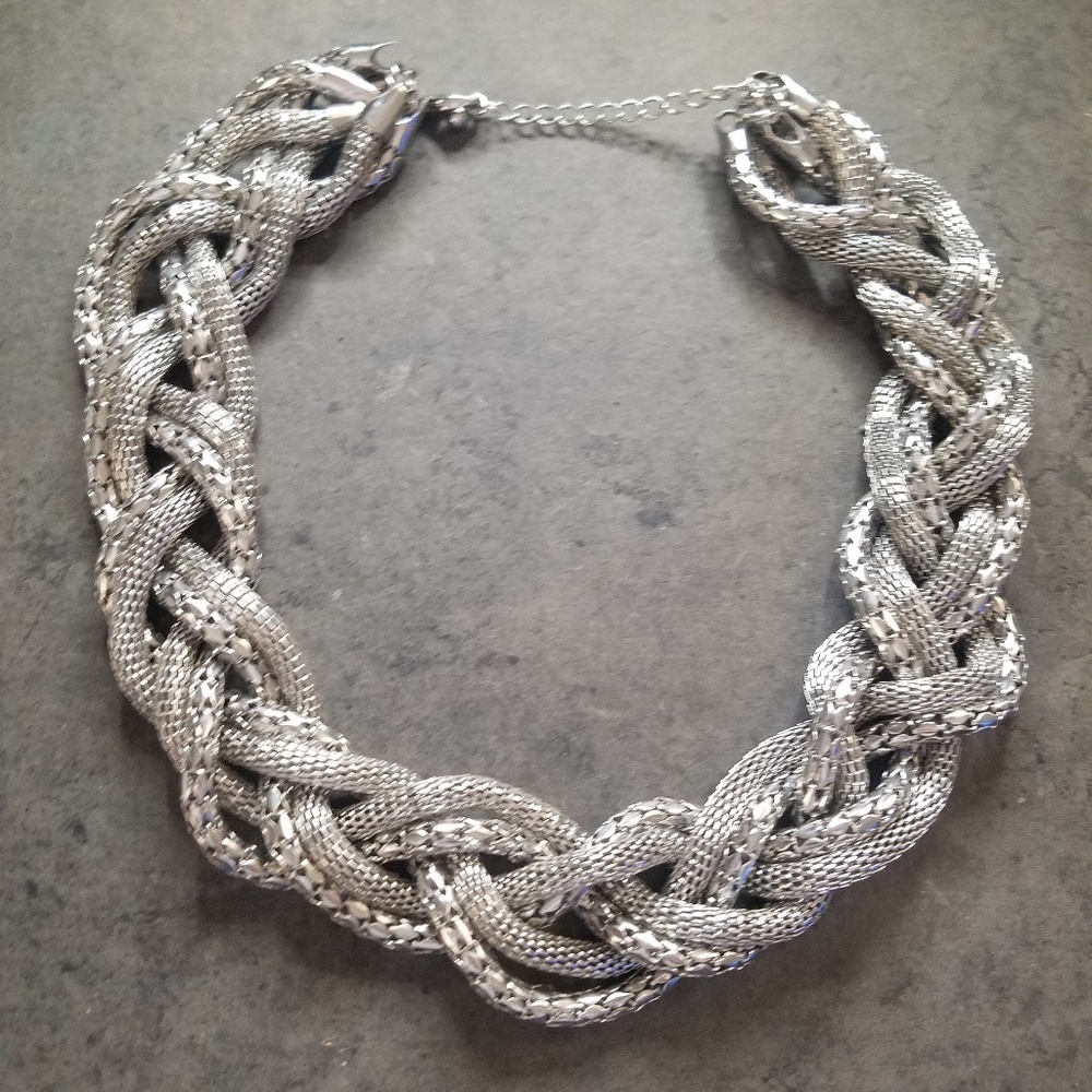 Express Necklace